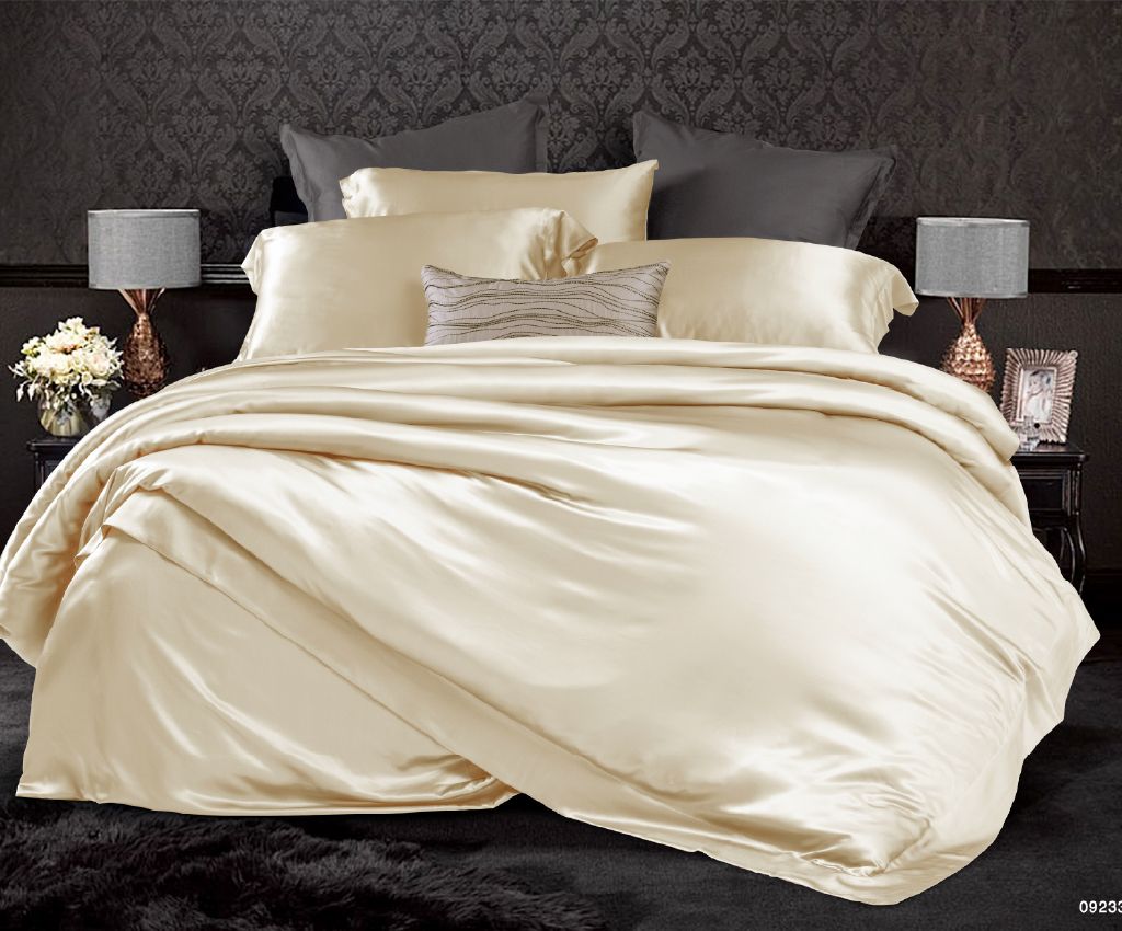 100% Silk Bed Set (BD092338)